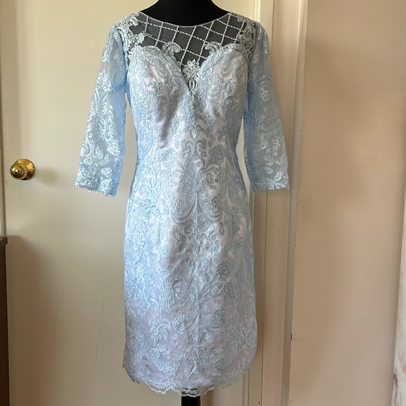 Baby Blue Embroidered Mesh Mother of the Bride Dress 6 EUC - Picture 1 of 13